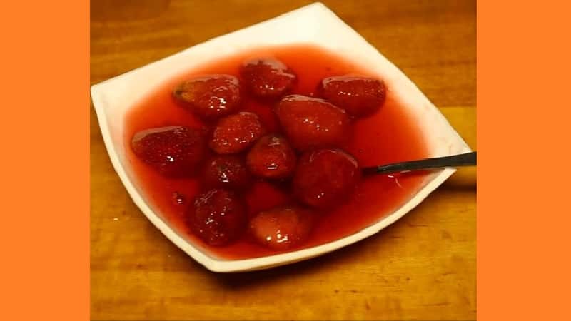 Клубничное варенье в мультиварке. Фото