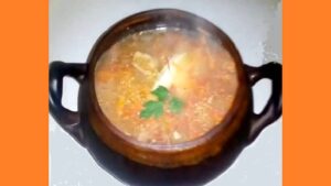 Гороховий суп у духовці. Фото