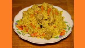 Плов з м'ясом у мультиварці. Фото