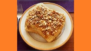 Горіховий бісквіт у пароварці. Фото