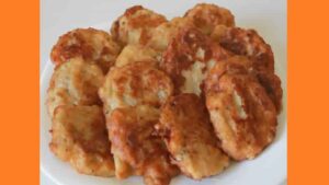 Ліниві біляші на кефірі на сковороді . Фото