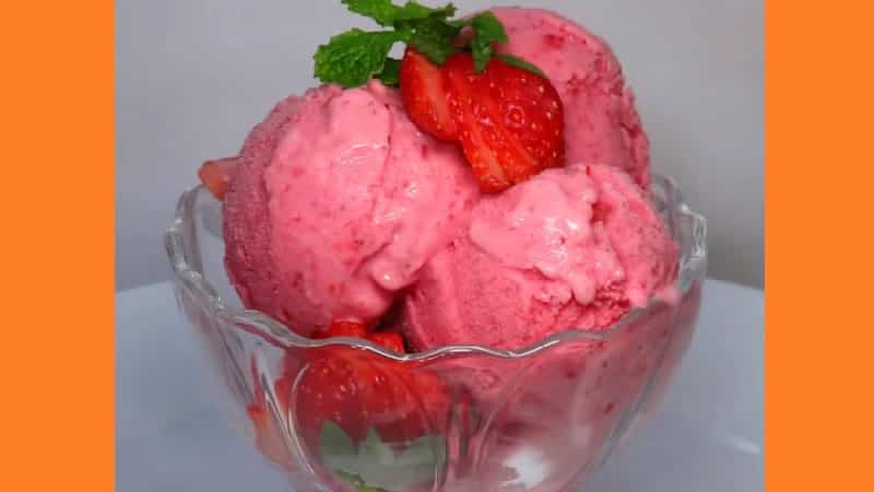 Клубничное мороженое в домашних условиях. Фото