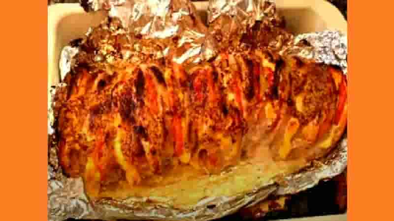 Свинина запеченная в фольге в духовке. Фото