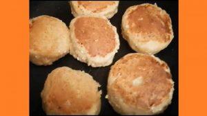 Бананові сирники ПП з сиром на вечерю. Фото