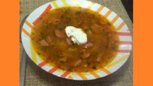 Солянка с сосисками на скорую руку. Фото