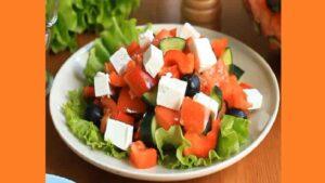 Греческий салат в домашних условиях Греческий салат в домашних условиях. Фото