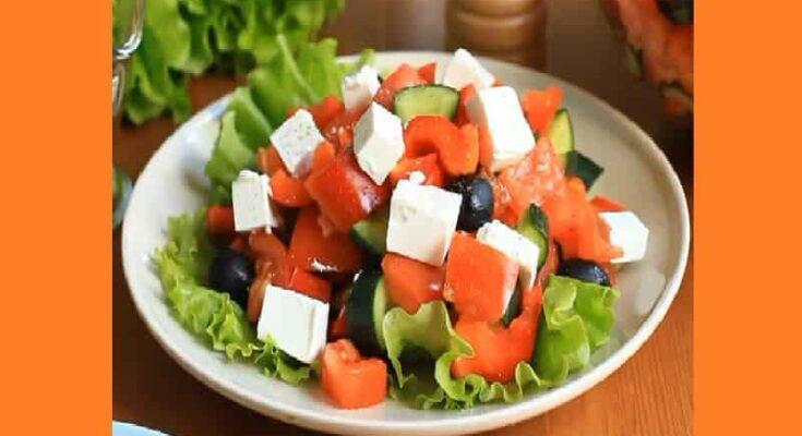 Грецький салат у домашніх умовах. Фото