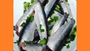 Салака пряного посолу в домашніх умовах. Фото