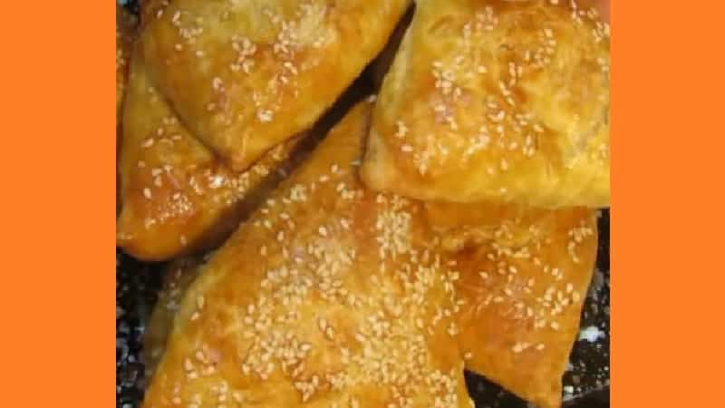 Самса из слоеного теста в духовке. Фото Самса из слоеного теста в духовке. Фото