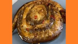 Скумбрія запечена у духовці рулетом Скумбрія, запечена в духовці рулетом. Фото