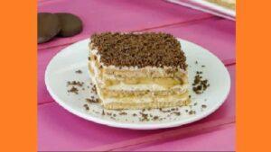 Торт из печенья и сметаны без выпечки Торт из печенья и сметаны. Фото