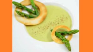 Крем суп из спаржи в пароварке и в кастрюле Крем суп из спаржи в пароварке. Фото