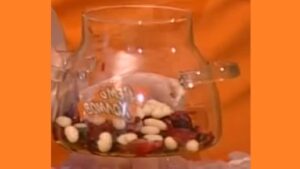 Борщ в аерогрилі в горщику. Фото