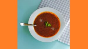 Холодный летний томатный суп Холодный летний томатный суп. Фото