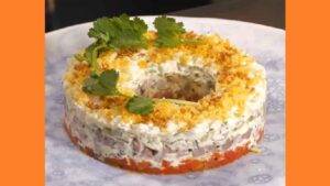 Салат з язиком та сиром. Фото