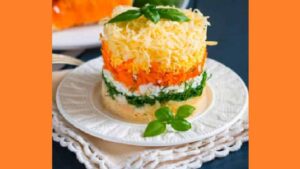 Салат с куриными яйцами и морковью Салат с куриными яйцами и морковью. Фото