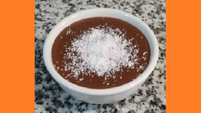 Шоколадный пудинг в аэрогриле. Фото