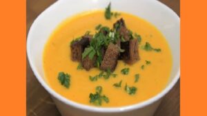 Суп пюре з гарбуза з вершками Суп пюре з гарбуза з вершками. Фото