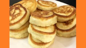 Пишні оладки без дріжджів. Фото
