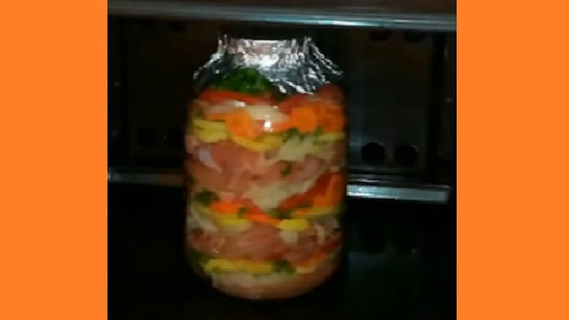 Картошка с курицей в духовке. Фото