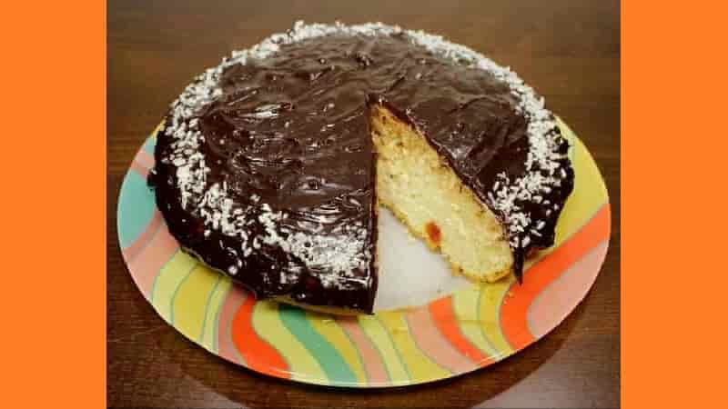 Пирог с вареньем в мультиварке. Фото