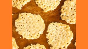 Сирні чіпси в аерогрилі Сирні чіпси в аерогрилі. Фото