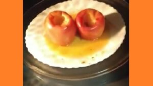 Яблоки запеченные в микроволновке. Фото