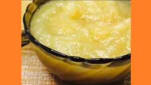 Варіння з яблук в мікрохвильовій печі. Фото