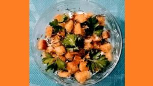 Салат с копченым сыром Салат с копченым сыром. Фото