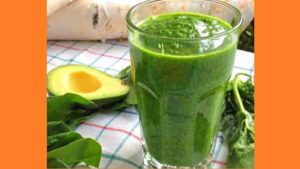 Смузи с авокадо и шпинатом Смузи с авокадо и шпинатом. Фото