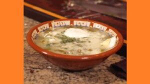 Холодный летний суп со щавелем Холодный летний суп со щавелем. Фото