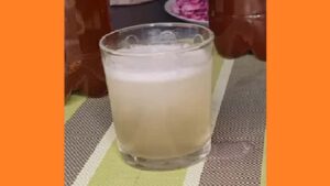 Квас из цветов бузины. Фото